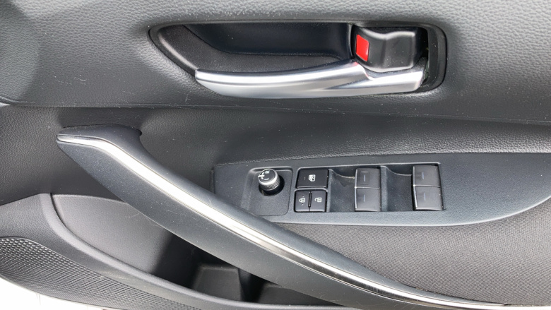 Toyota Corolla 1.8 VVT-i Hybrid Icon Tech 5dr CVT Hybrid Hatchback